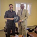 Dr. Osman Mohamed Hassan, Chancellor of Daaru Salaam University, paid a courtesy visit to H.E. Mr. Cabdullahi Modlaaq Al Catebi, Ambassador of the Arab Countries, at the Ambassador’s Office in Mogadishu Somalia.